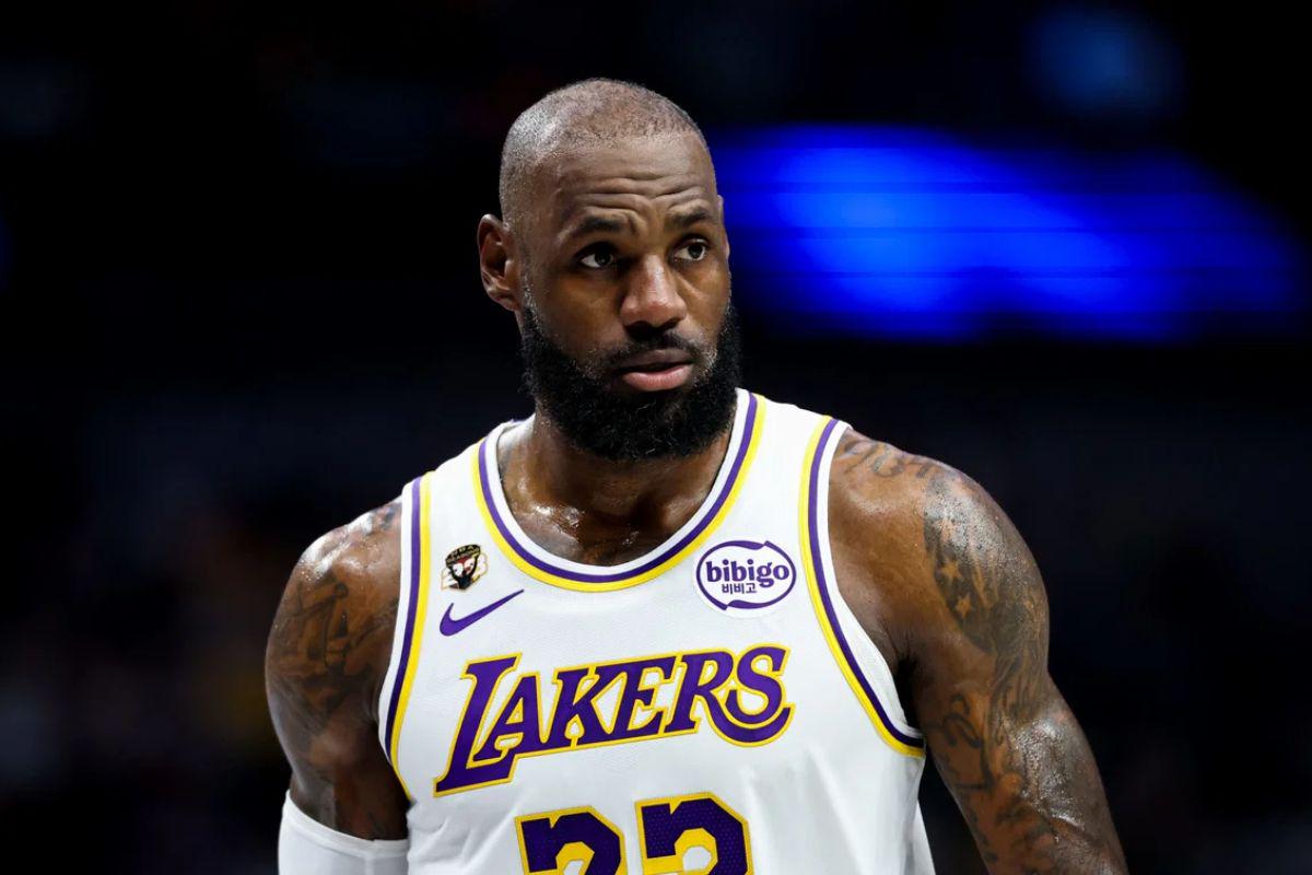 NBA出手了!总决赛G5裁判!果然又是福斯特 NBA出手了!总决赛G5裁判!果然又是福斯特