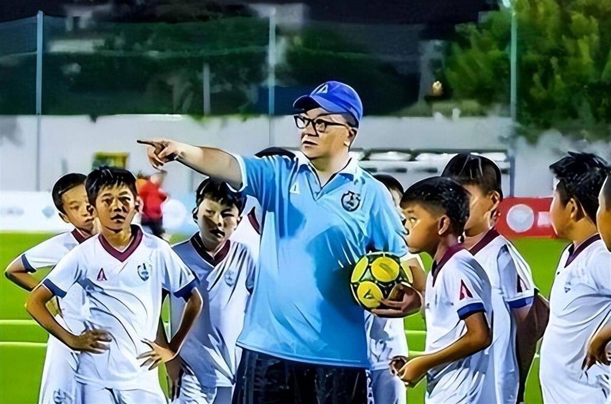 凯尔特人门神舒梅切尔伤情告急:或已踢完生涯最后一战 凯尔特人门神舒梅切尔伤情告急:或已踢完生涯最后一战